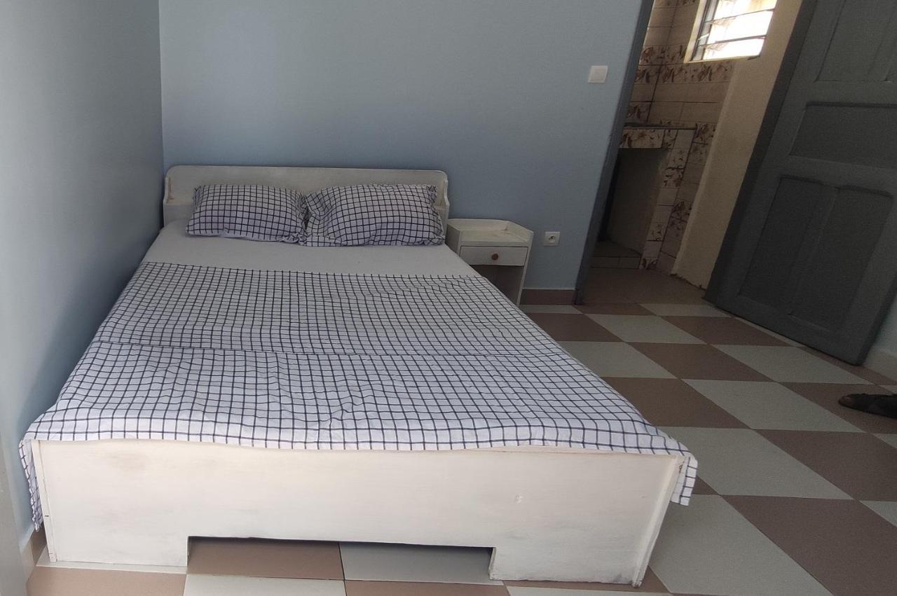 Residence Maryhouse - Free Breakfast And Taxi From Airport Cotonou Bagian luar foto