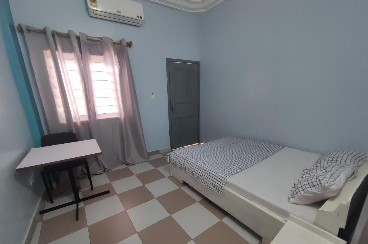 Residence Maryhouse - Free Breakfast And Taxi From Airport Cotonou Bagian luar foto