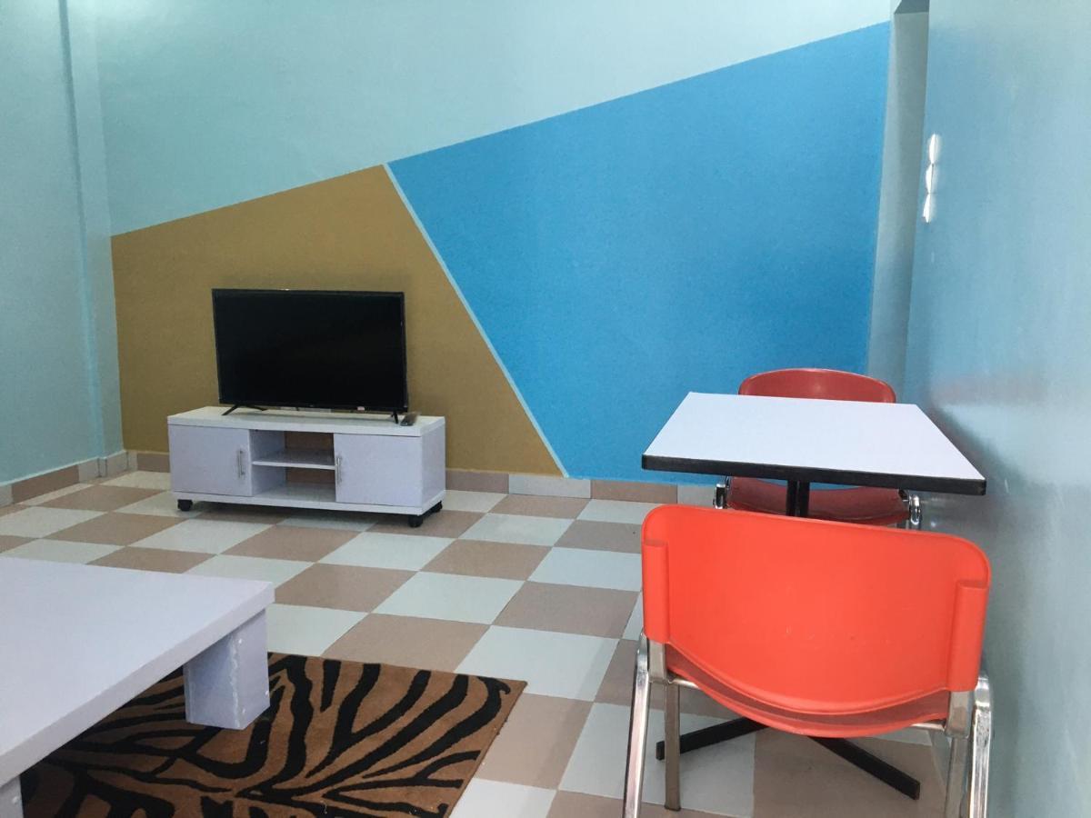 Residence Maryhouse - Free Breakfast And Taxi From Airport Cotonou Bagian luar foto
