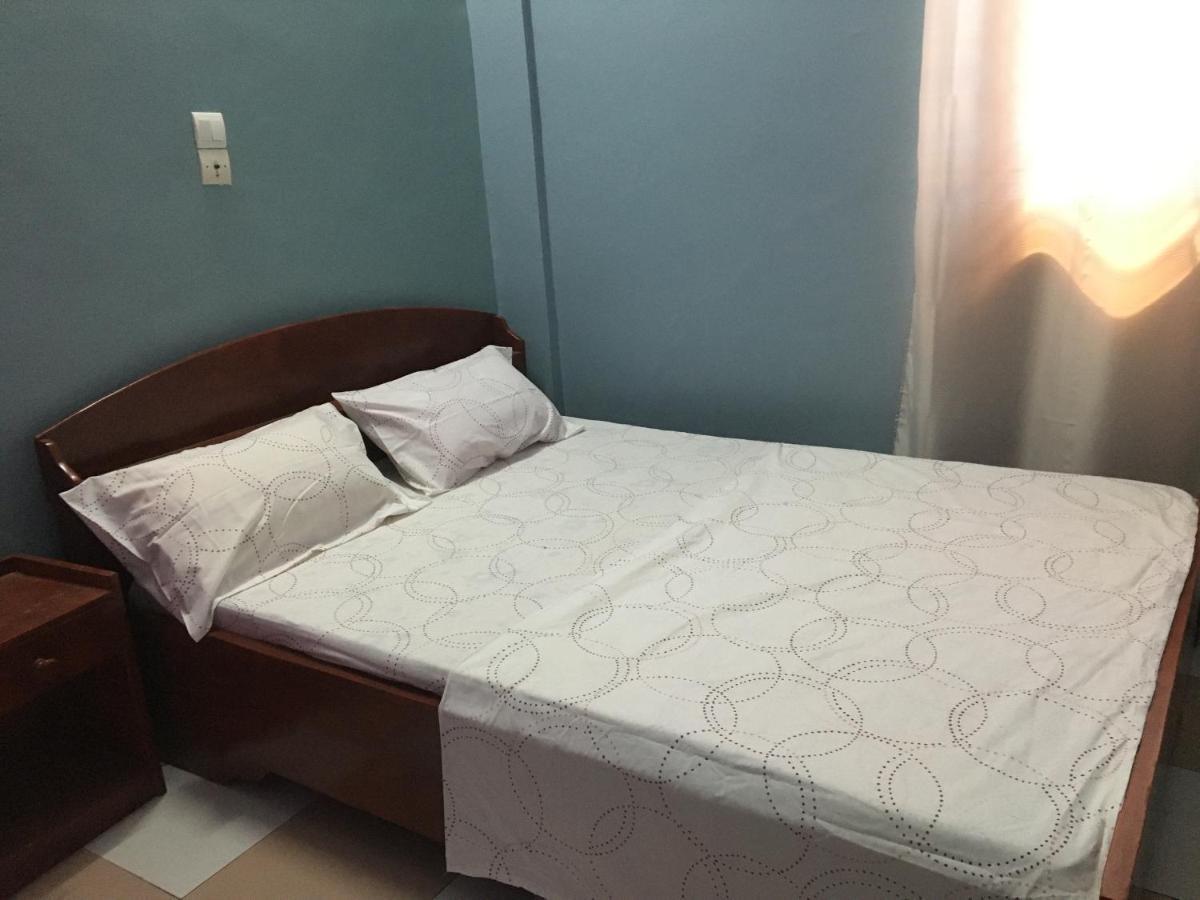 Residence Maryhouse - Free Breakfast And Taxi From Airport Cotonou Bagian luar foto