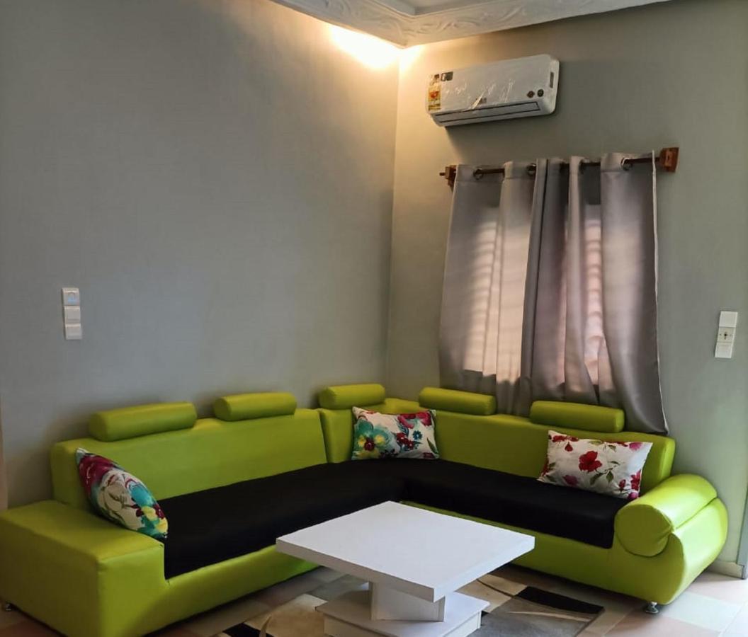 Residence Maryhouse - Free Breakfast And Taxi From Airport Cotonou Bagian luar foto