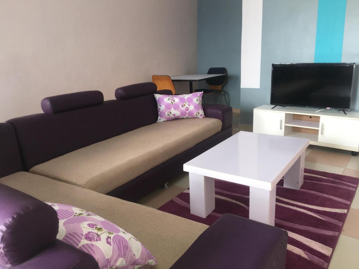 Residence Maryhouse - Free Breakfast And Taxi From Airport Cotonou Bagian luar foto