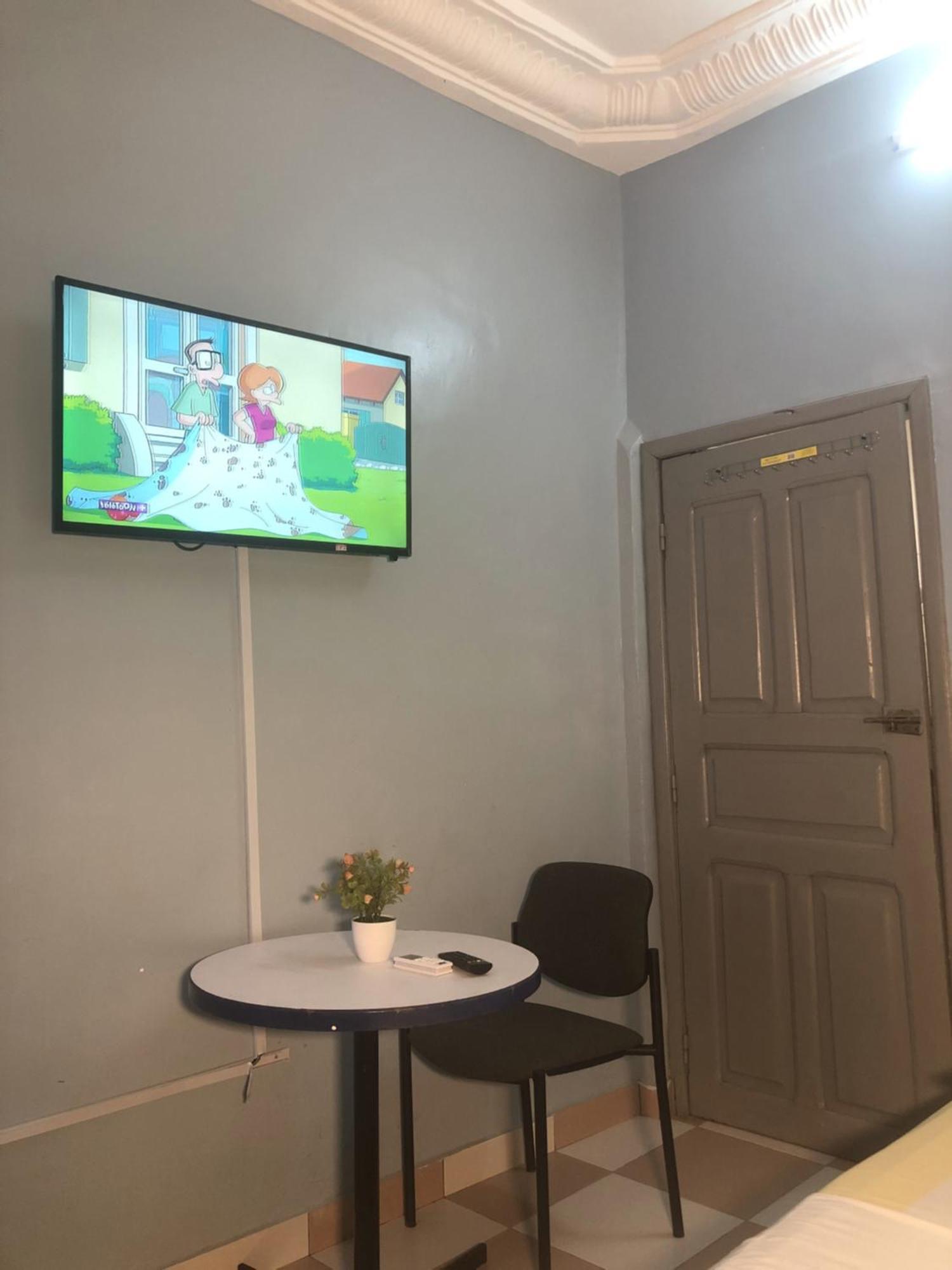 Residence Maryhouse - Free Breakfast And Taxi From Airport Cotonou Bagian luar foto