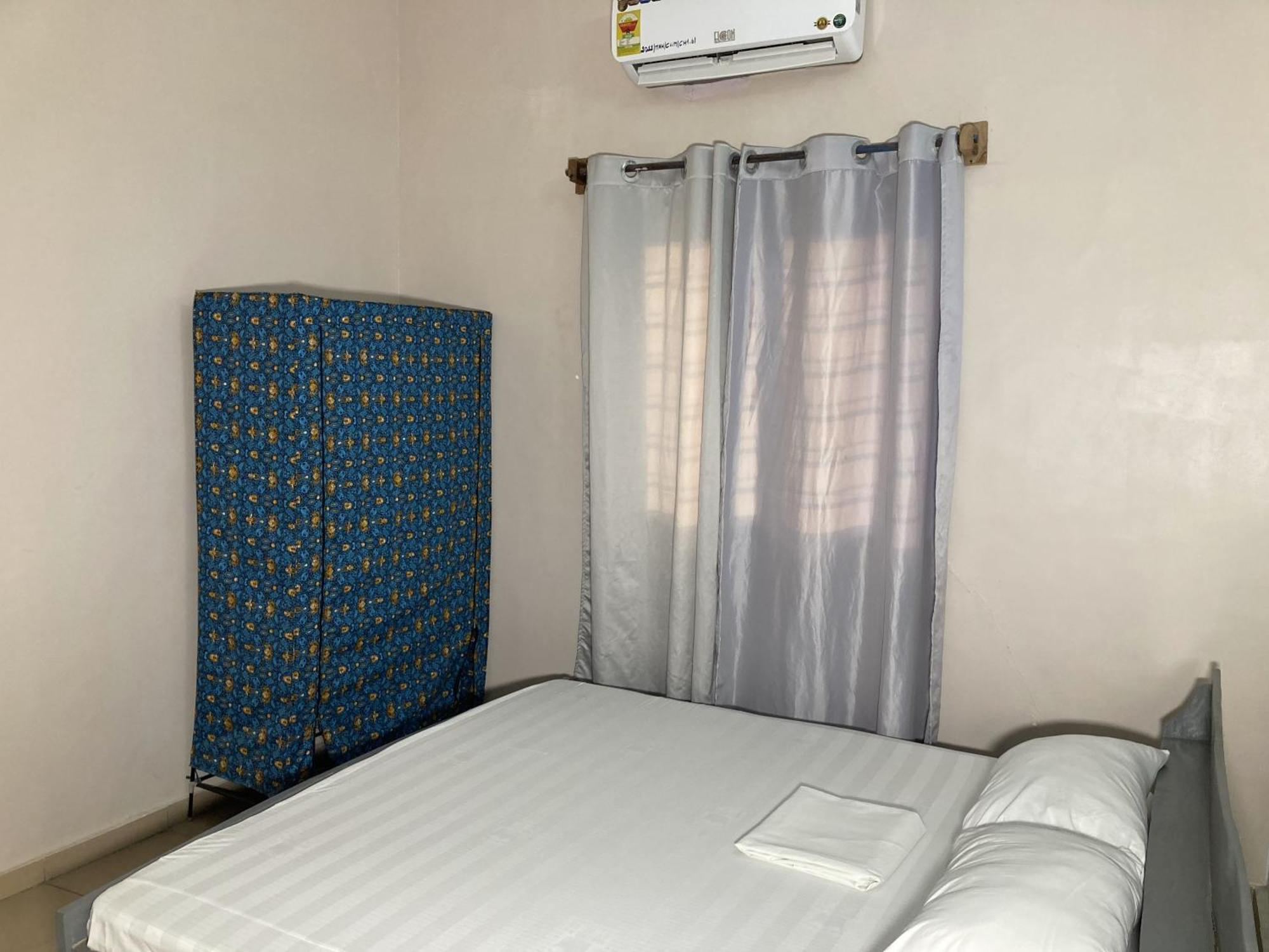 Residence Maryhouse - Free Breakfast And Taxi From Airport Cotonou Bagian luar foto
