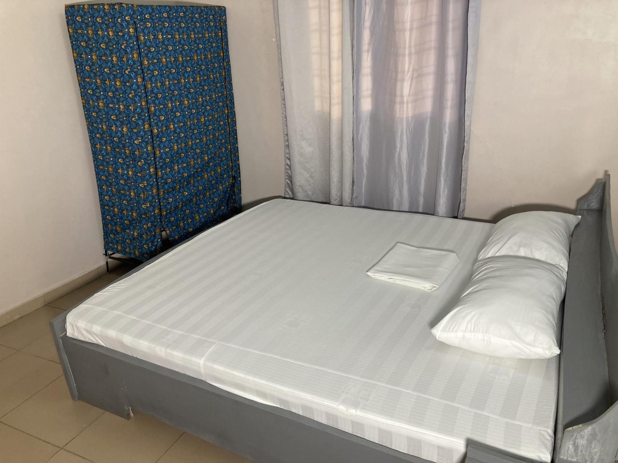 Residence Maryhouse - Free Breakfast And Taxi From Airport Cotonou Bagian luar foto