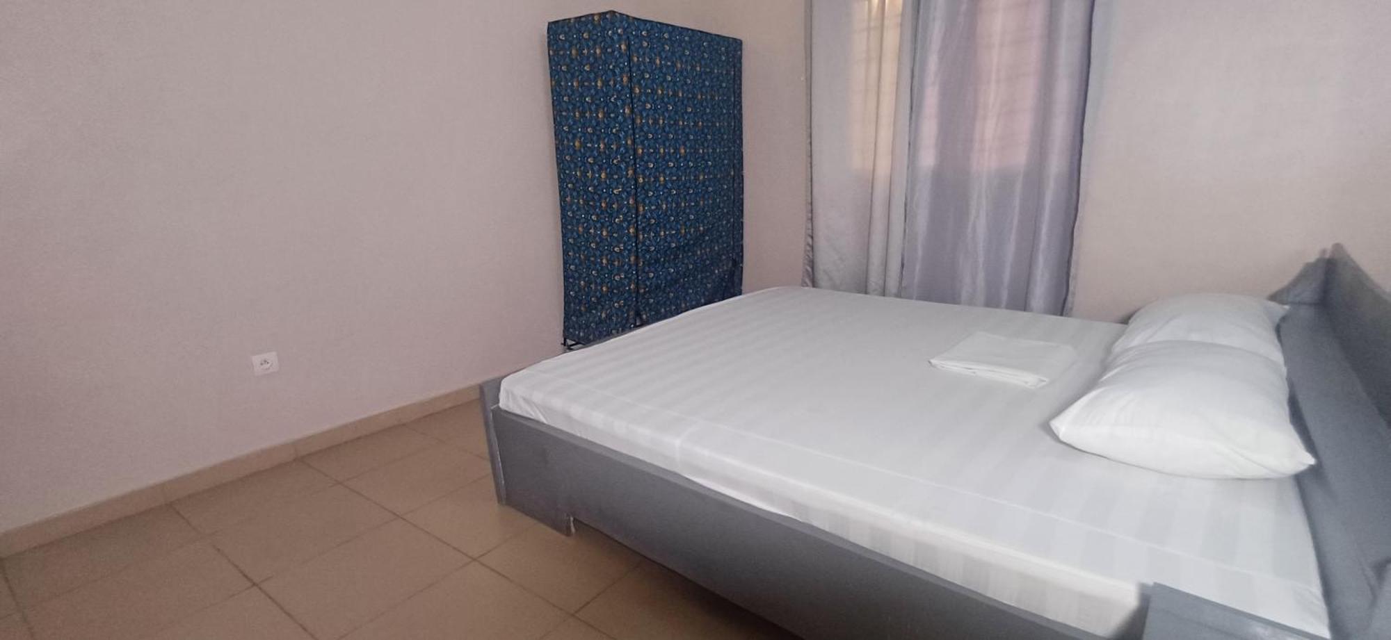 Residence Maryhouse - Free Breakfast And Taxi From Airport Cotonou Bagian luar foto